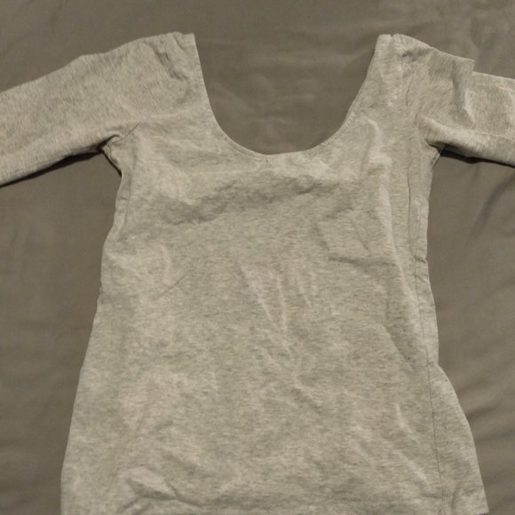 Light Grey Top - Picture 1 of 3